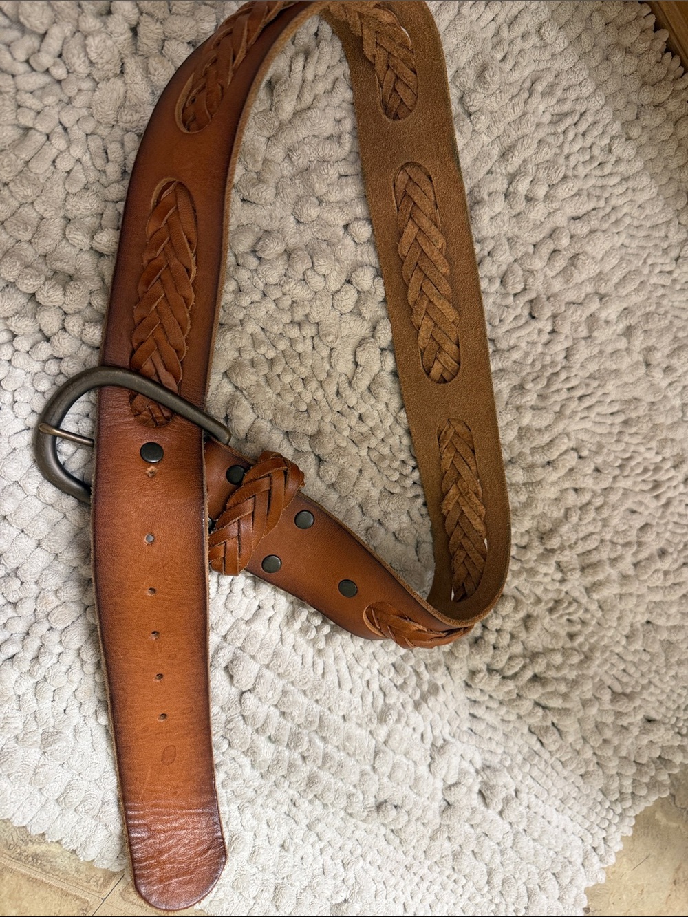Woven Leather Women’s Belt — Tan Braided Design